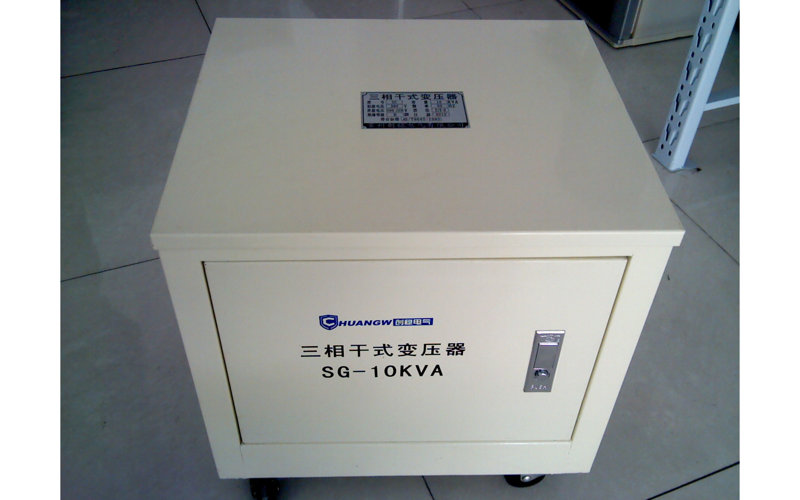 10kva三相隔离变压器顶部