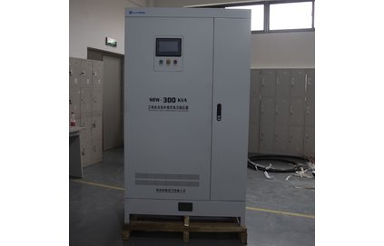 三相补偿型柱式交流自动稳压器