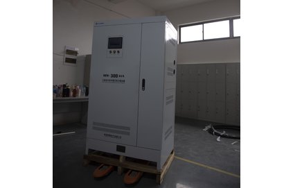 三相大功率补偿式稳压器