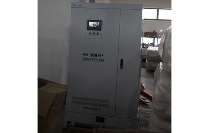 三相大功率全自动补偿电力稳压器